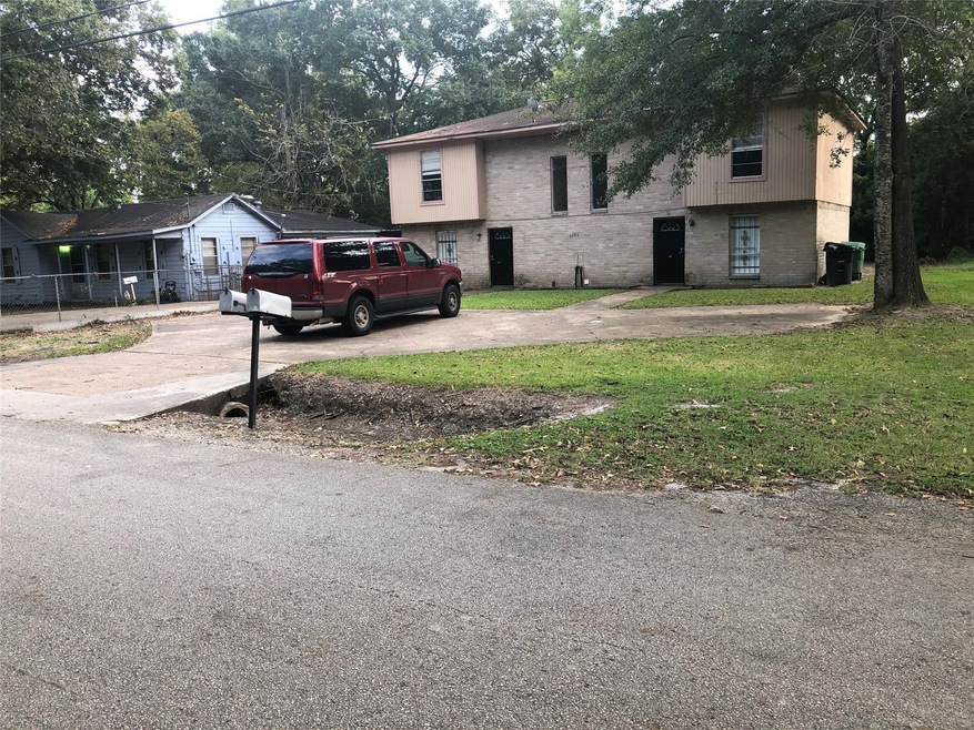 6706 Finch St unit 1-2, Houston, TX 77028 - photo 1