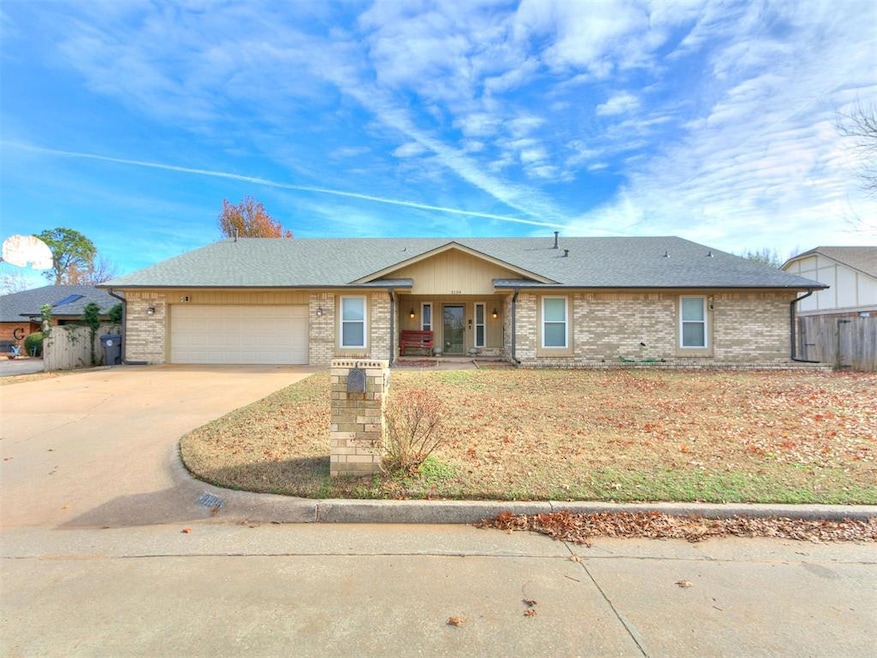 3104 N Pinecrest Dr, Bethany, OK 73008 - photo 1