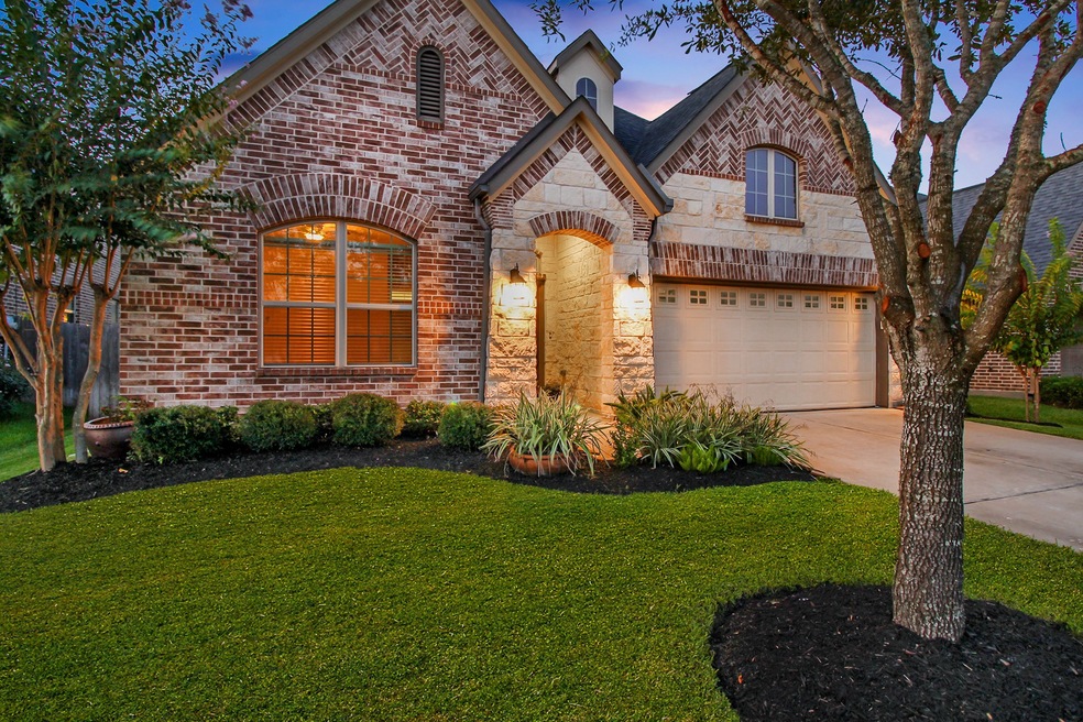 STUNNING home, MUST SEE backyard! 4 bedroom home ready for you and your family!