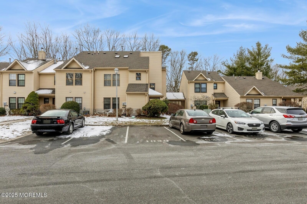 15 Whispering Oaks Way