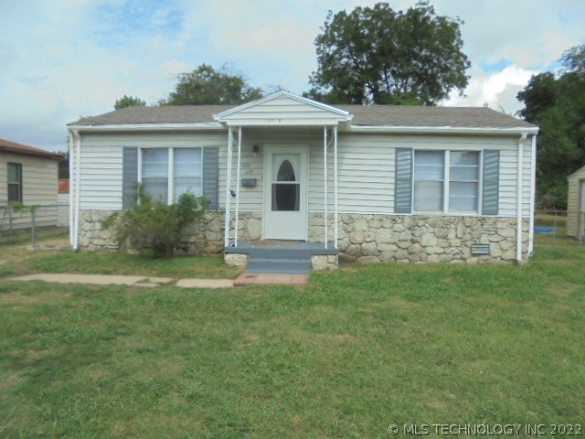 1617 8th Ave NW, Ardmore, OK 73401 - photo 1