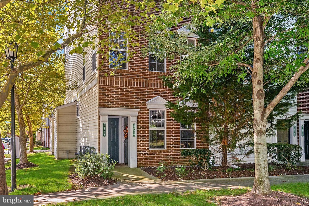 42544 Mayflower Terrace, Ashburn, VA 20148 - photo 1