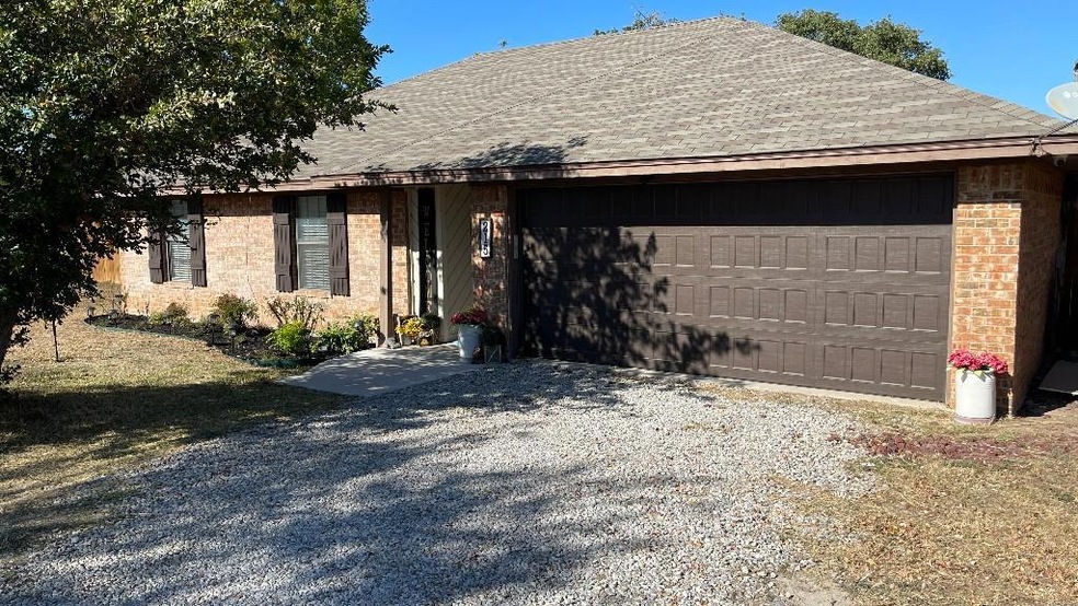 215 Eden Rd, Weatherford, TX 76085 - photo 1