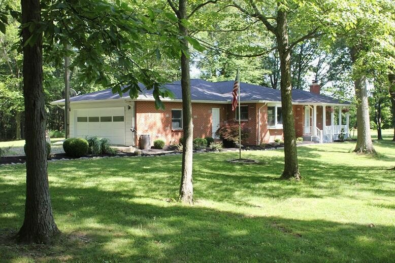 6781 Thoreau Ln NE, Baltimore, OH 43105 - photo 1