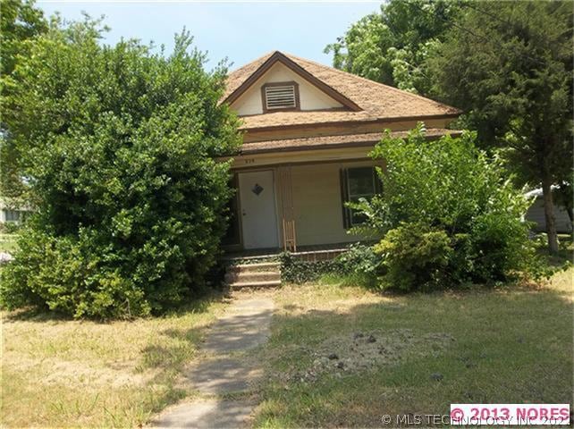 326 W Chickasaw St, Tahlequah, OK 74464 - photo 1