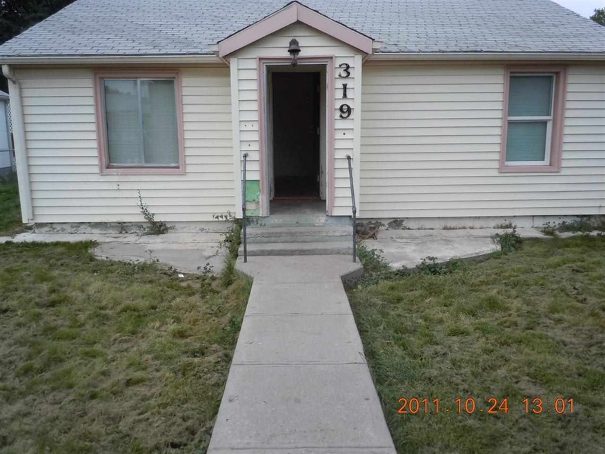 319 S Diamond St, Nampa, ID 83686 - photo 1