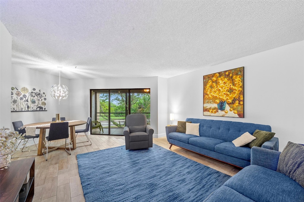 Plantation Club Condominiums unit 309, Plantation, FL 33317 - photo 1