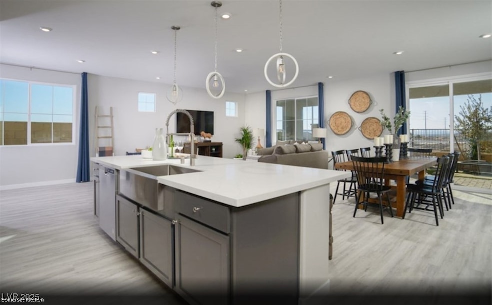 Somerset MODEL HOME PHOTO