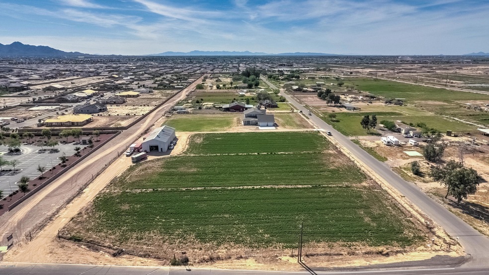 23129 E Munoz St unit d, Queen Creek, AZ 85142 - photo 1