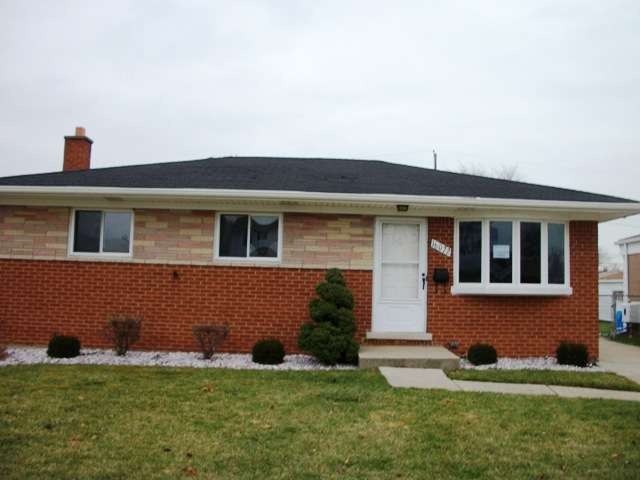 16022 Dugan St, Roseville, MI 48066 - photo 1