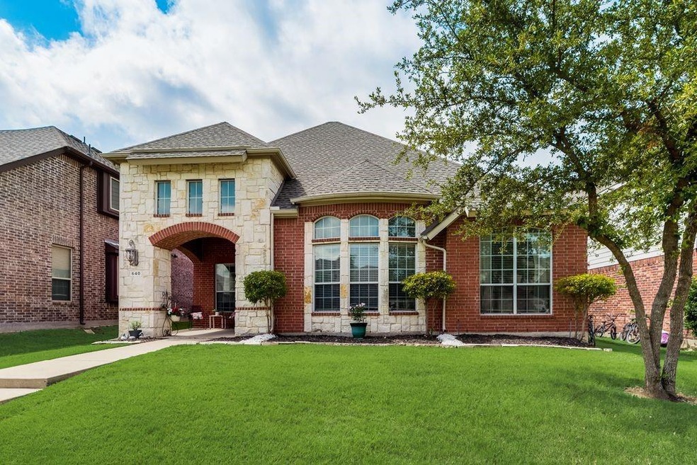 640 Crockett Dr, Lavon, TX 75166 - photo 1