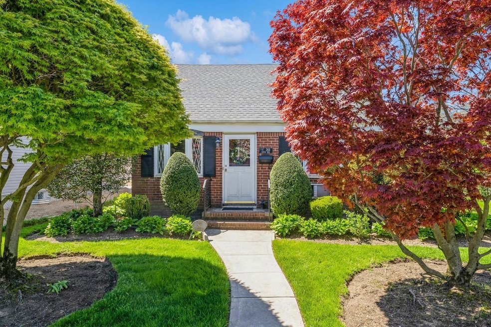 266 Semton Blvd, Franklin Square, NY 11010 - photo 1