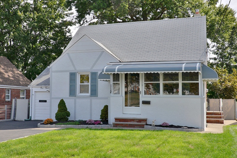 112 Birchwood Dr, Elmwood Park, NJ 07407 - photo 1