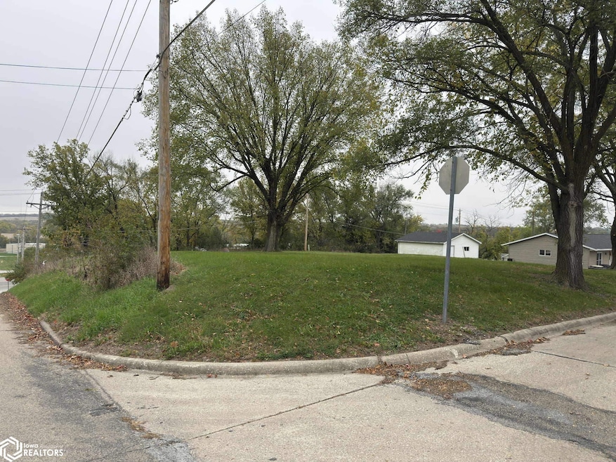 1408 Adams St, Corning, IA 50841 - photo 1