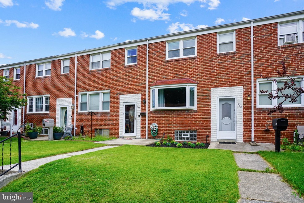 948 Circle Dr, Halethorpe, MD 21227 - photo 1