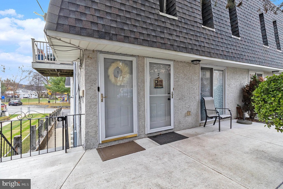 215 W 3rd Ave unit 2, Conshohocken, PA 19428 - photo 1