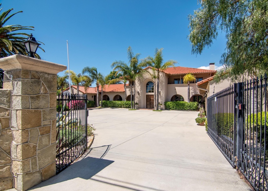FRONT GATE