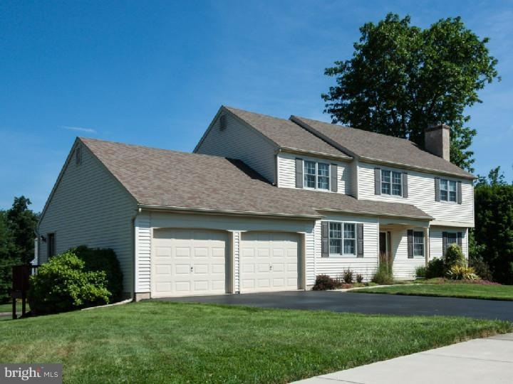 1908 Wayne Dr, Norristown, PA 19403 - photo 1