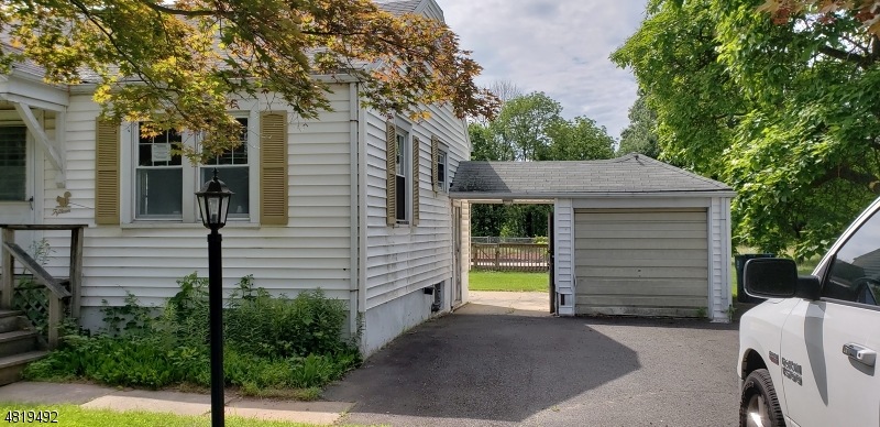 15 County Line Rd, Branchburg, NJ 08876 - photo 1