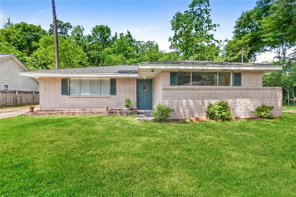 1713 Joan Dr, Slidell, LA 70458 - photo 1