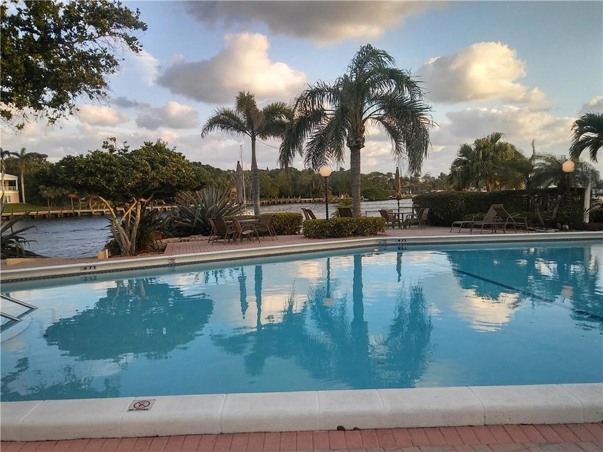 Intracoastal pool. Enjoy watching the boats do by