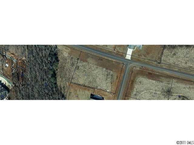 L23 Sandalwood Ln unit 23, Statesville, NC 28625 - photo 1