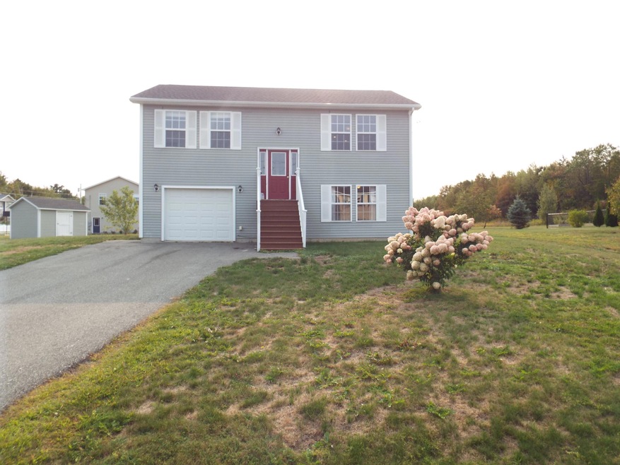 10 Wellesley Way, Bangor, ME 04401 - photo 1