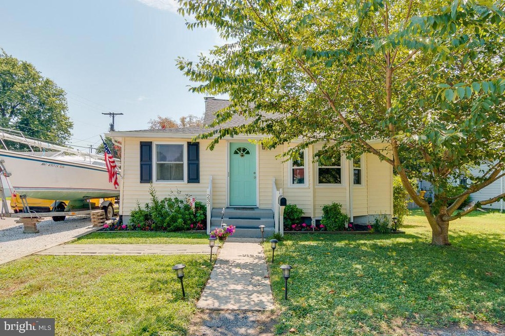 237 Asbury Rd, Pasadena, MD 21122 - photo 1