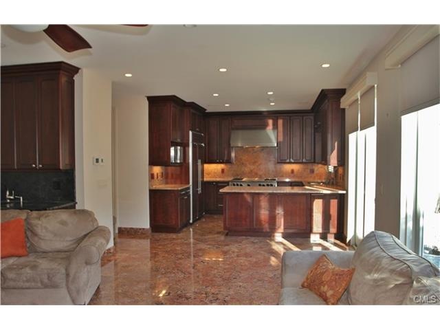 5 Columbus Place unit A, Stamford, CT 06907 - photo 1