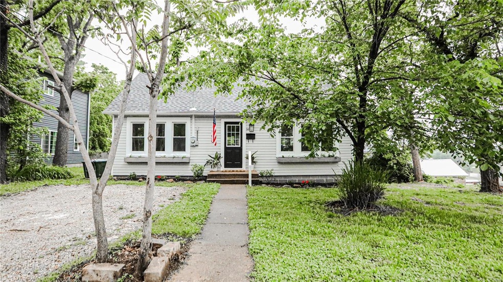 507 E 6th St, Rolla, MO 65401 - photo 1