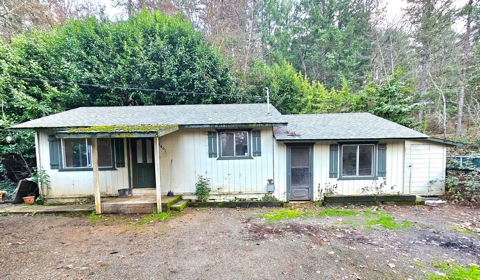 2401 Rogue River Hwy, Grants Pass, OR 97527 - photo 1