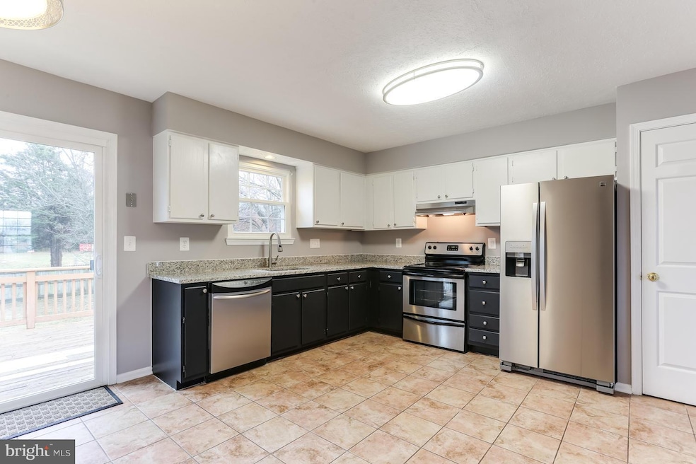 10715 N Lansdale St, Glenn Dale, MD 20769 - photo 1