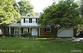 2635 Rambling Way, Bloomfield Hills, MI 48302 - photo 1