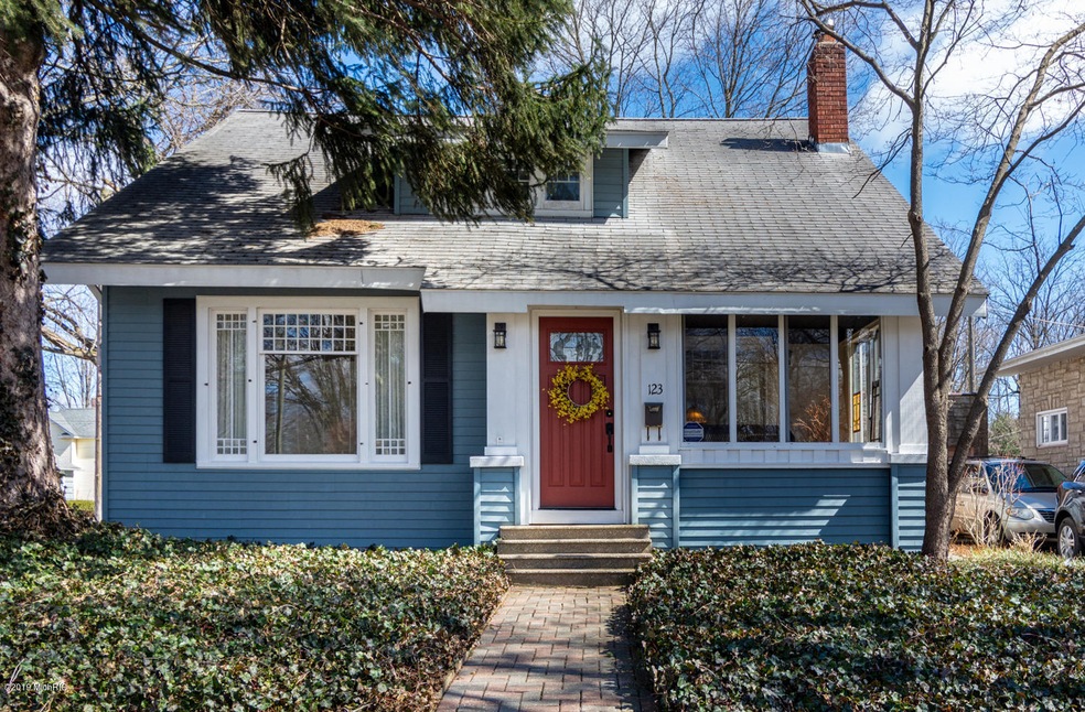 123 N 13th St Niles MI 49120-large-001-4