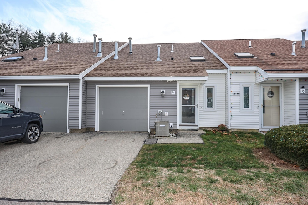 344 Elm St unit 14, Milford, NH 03055 - photo 1