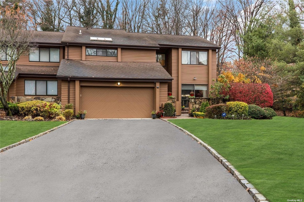 Sold $1,650,000 • Co-Listing Agent