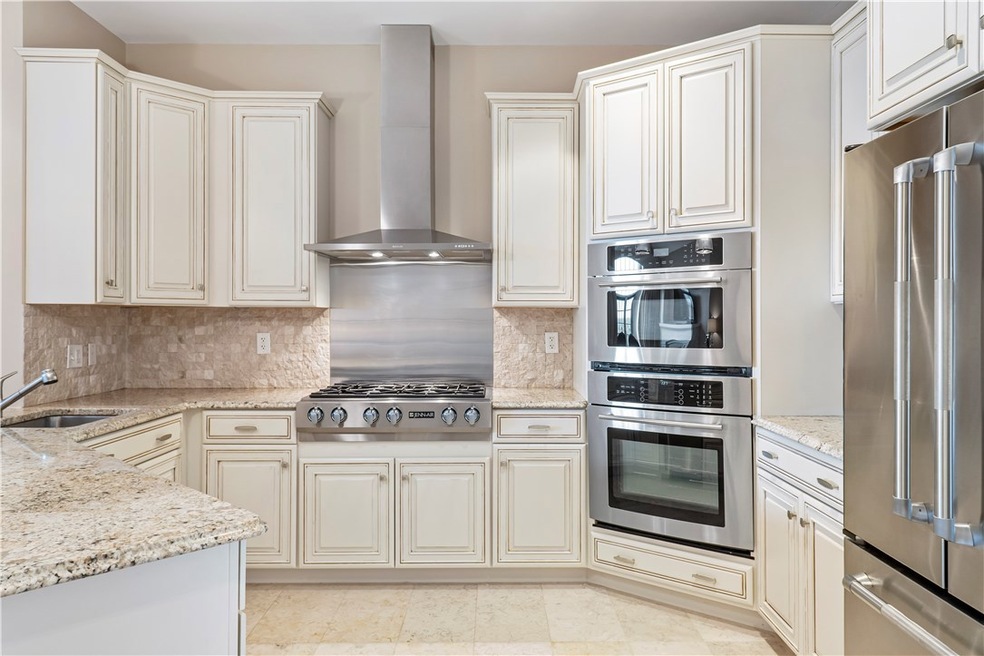 1000 Chapel View Blvd unit 303, Cranston, RI 02920 - photo 1