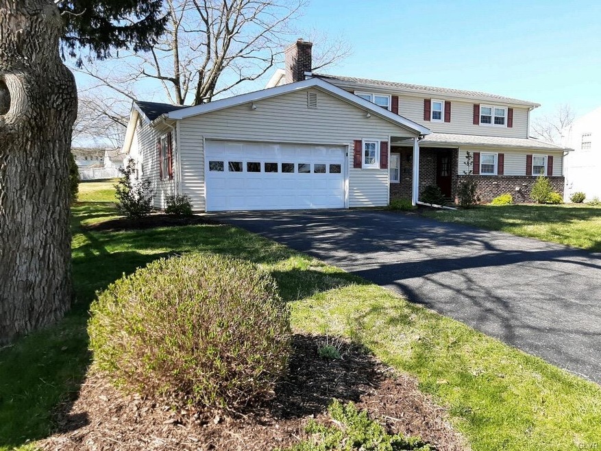 808 N 3rd St, Emmaus, PA 18049 - photo 1