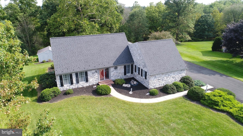 52 Monroe Dr, Chambersburg, PA 17201 - photo 1