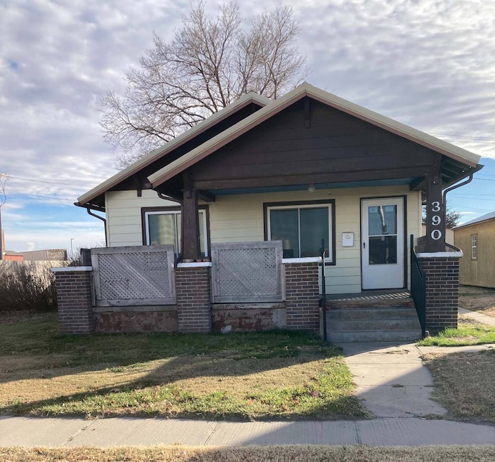 390 E 4th St, Colby, KS 67701 - photo 1