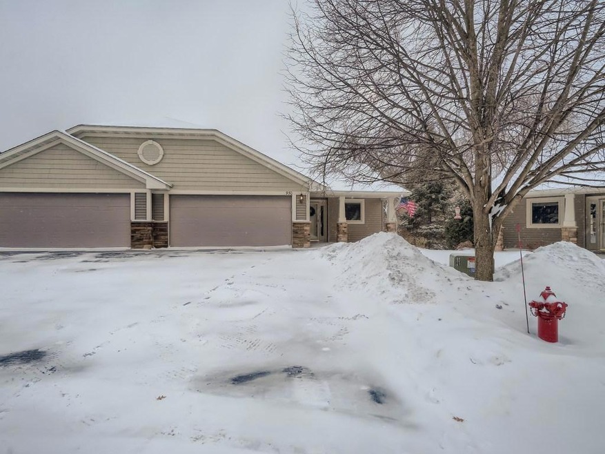 950 Keystone Ct N Hudson WI - MLS Sized - 001 - 01