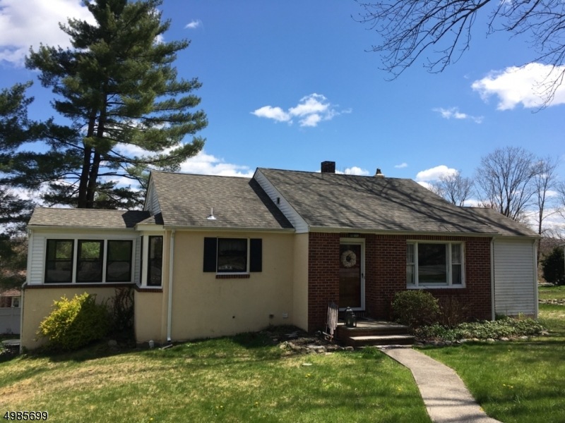 84 Vreeland Ave, Bloomingdale, NJ 07403 - photo 1