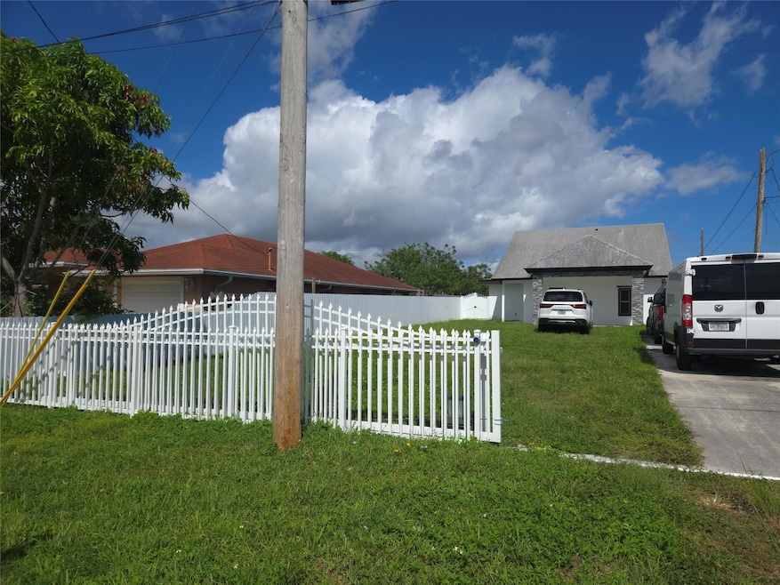 2839 Oklahoma St, West Palm Beach, FL 33406 - photo 1