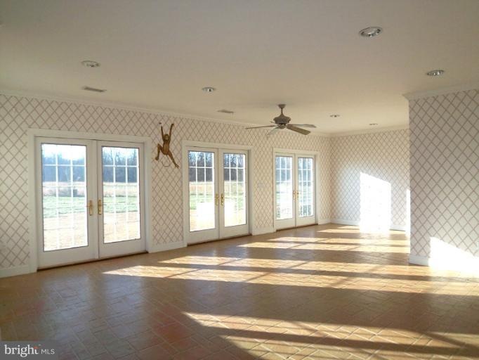 430 Long Green Ln, Winchester, VA 22603 - photo 1