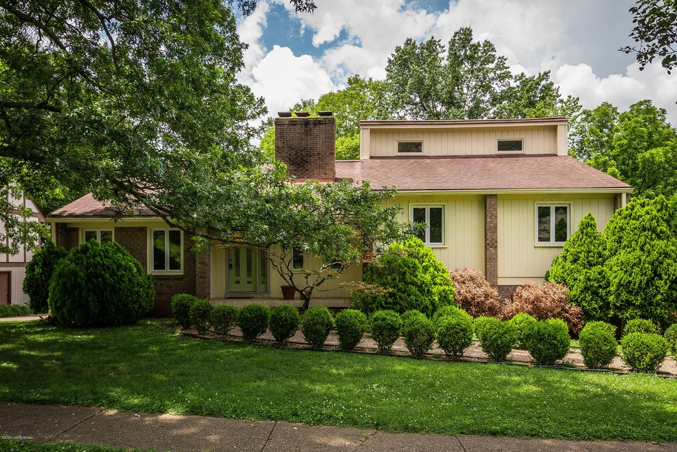 2010 Bainbridge Row Drive-01