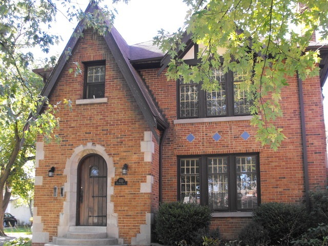 1130 Palmer Place unit 2, Waukegan, IL 60085 - photo 1