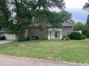 1026 8th Ave NW, Jamestown, ND 58401 - photo 1