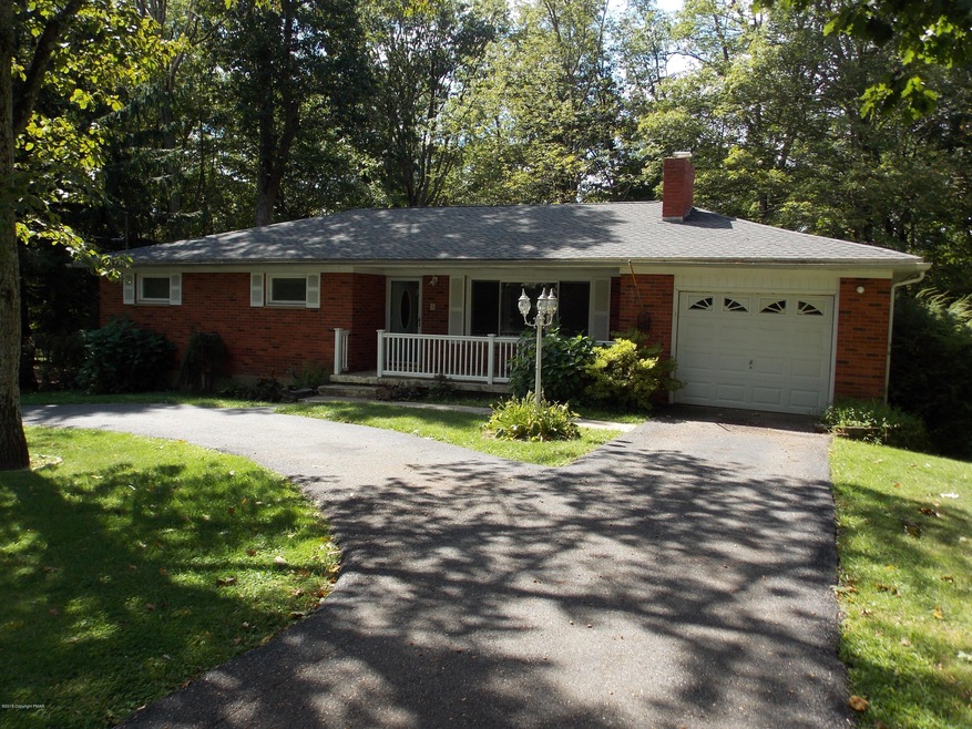 251 Oak Ln, Cresco, PA 18326 - photo 1