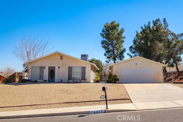 14265 Apple Creek Dr, Victorville, CA 92395 - photo 1