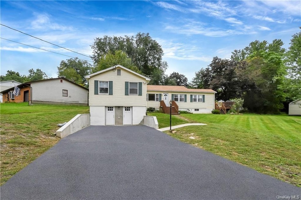 48 Orchard Lake Dr, Monroe, NY 10950 - photo 1